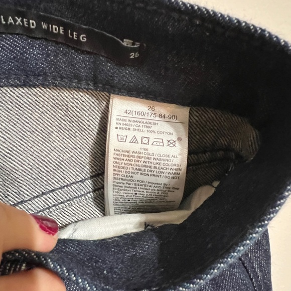 Like New Banana Republic Relaxed Wide Leg Denim, size 26 - Picture 4 of 6